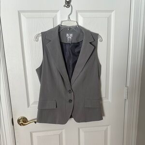 Worthington Gray Tailored Vest with Notched Lapels size 10
